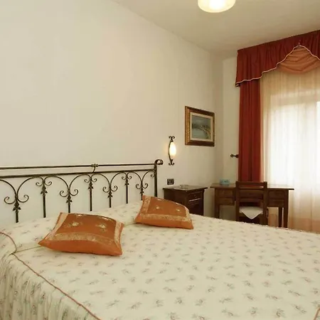 Le Macinaie Castel del Piano (Tuscany)