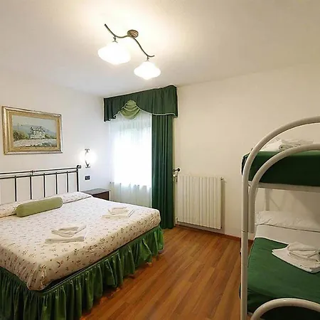 Le Macinaie 2* Castel del Piano (Tuscany)