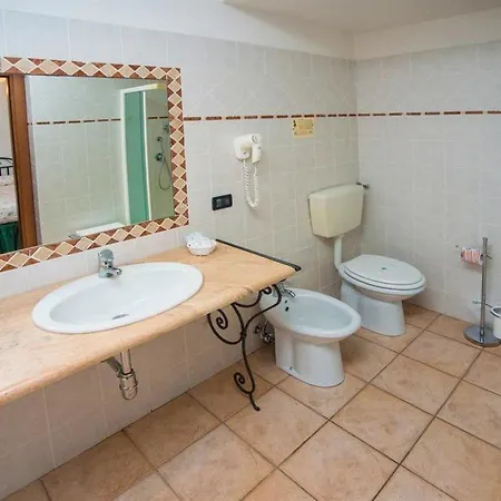 Hotel Le Macinaie Castel del Piano (Tuscany)
