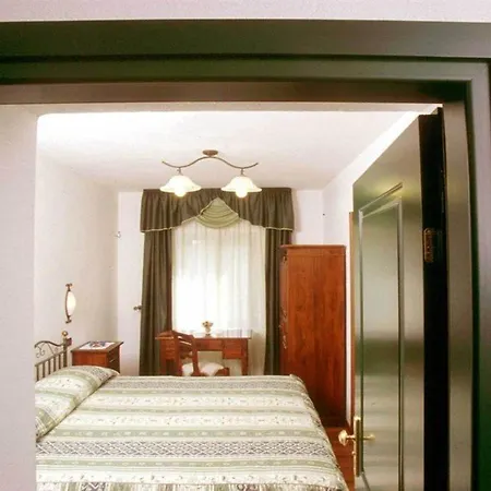 Hotel Le Macinaie Castel del Piano (Tuscany)